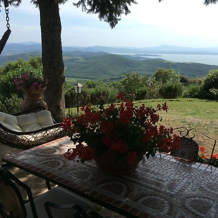 Agriturismo La Bicocca - Apt. "Il Leccio" Castel Rigone Екстериор снимка