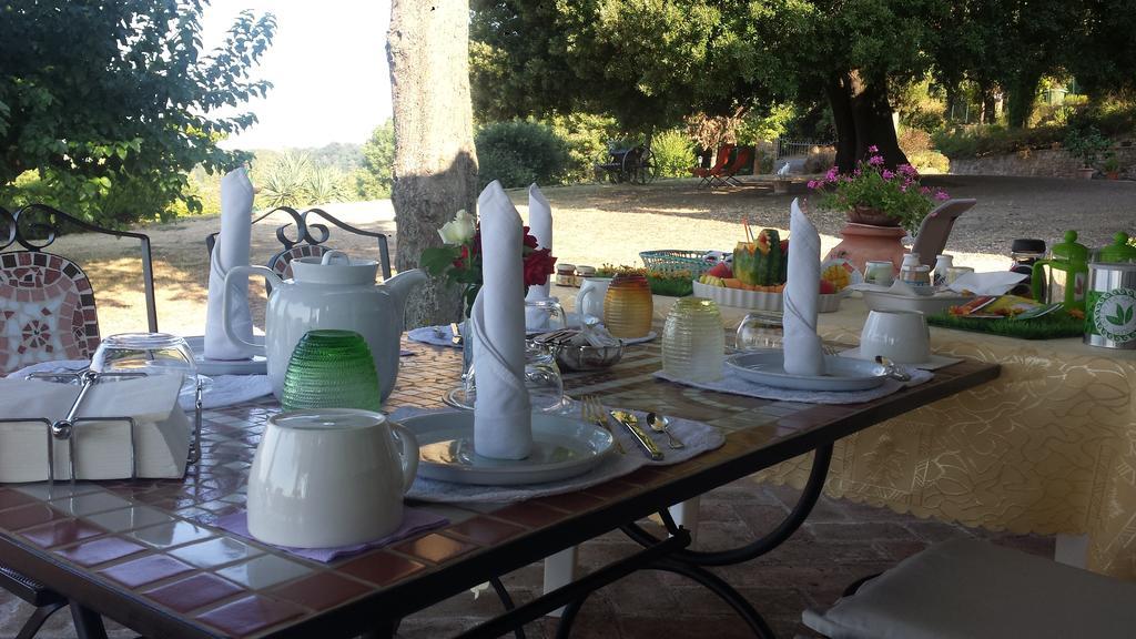 Agriturismo La Bicocca - Apt. "Il Leccio" Castel Rigone Стая снимка