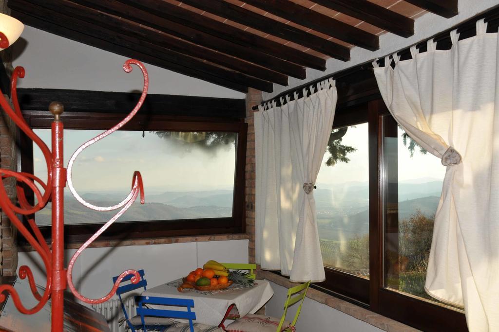 Agriturismo La Bicocca - Apt. "Il Leccio" Castel Rigone Екстериор снимка